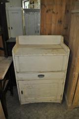  - N040 Small cabinet